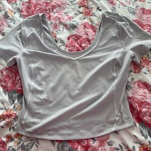 Lululemon t shirt cropped